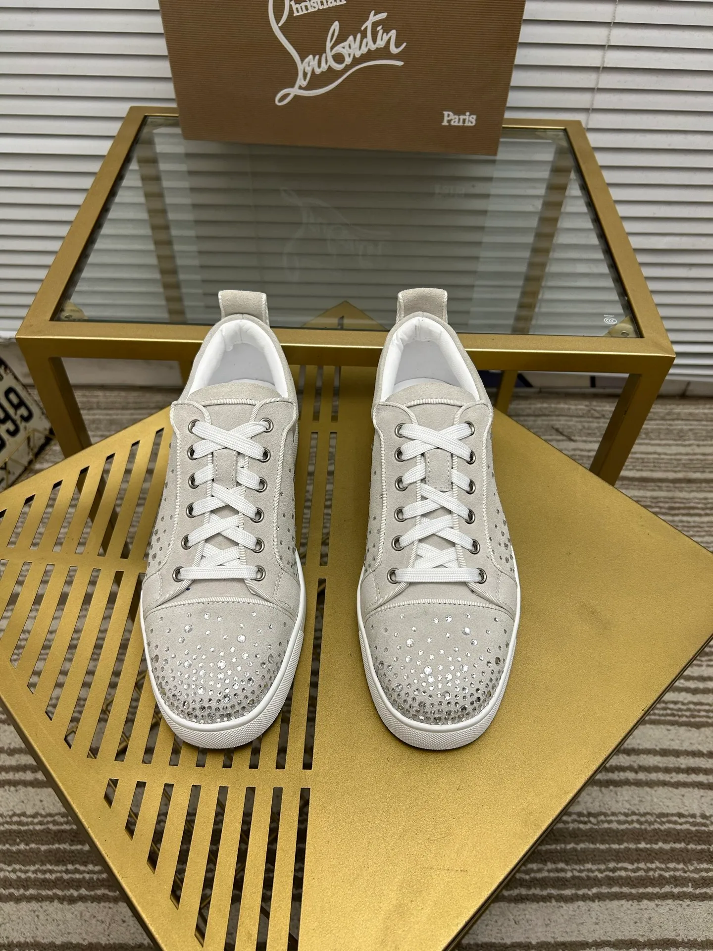(Customized model) Ex-factory price is 500. christian louboutin (CL red sole shoes) counter series, casual sneakers for couples 📢 📢 📢 Exclusive hot style release 🎈🎈💪 Movable latex feet 👻 Finished outsole line [Proud] 😝Female 35-40# Male 38#-46, global supply😝 [Top version]: Original imported genuine leather upper, top original leather lining, original molded TPU outsole, original 1:1 detail processing, original shoe last,